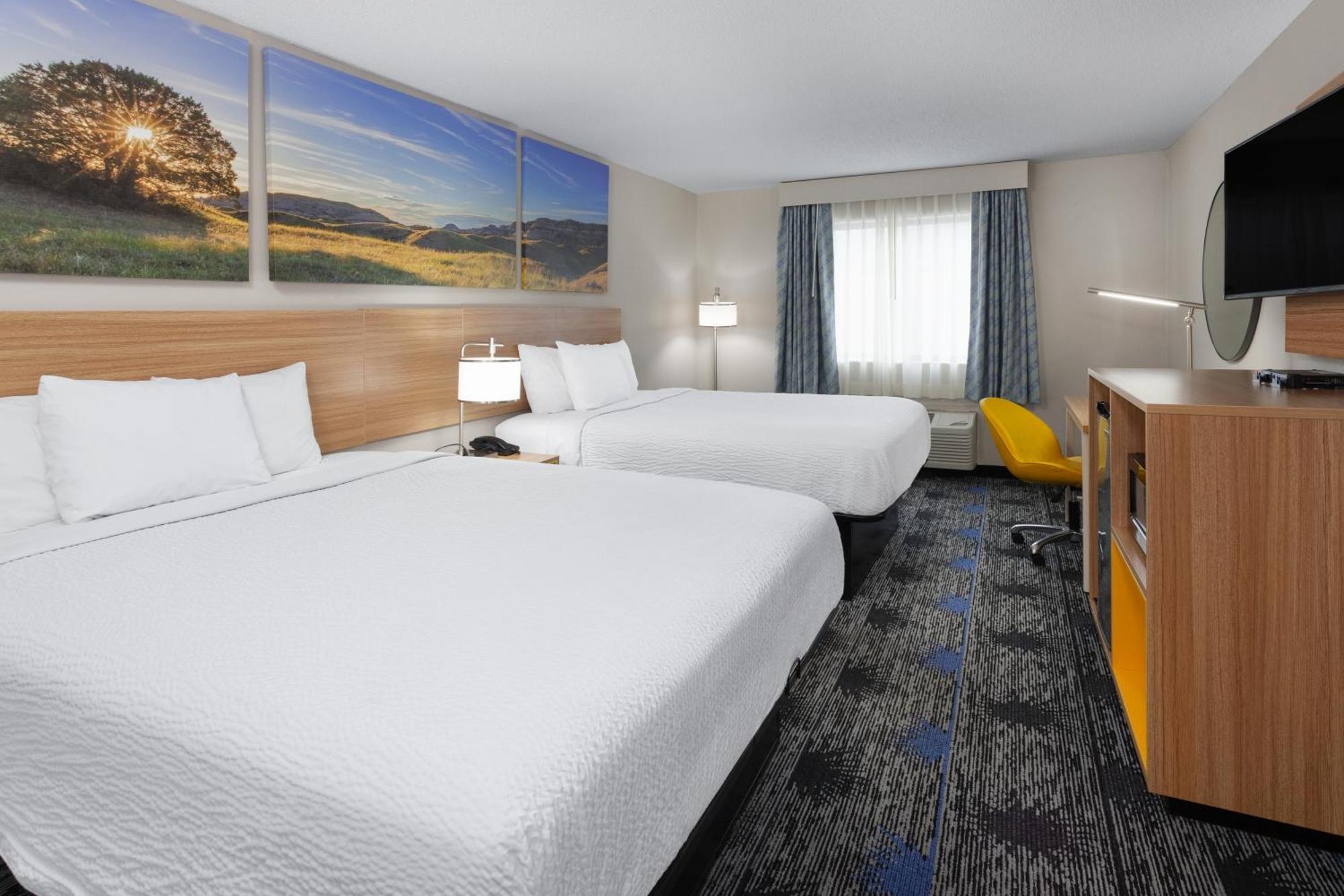 Days Inn By Wyndham Вустер Экстерьер фото